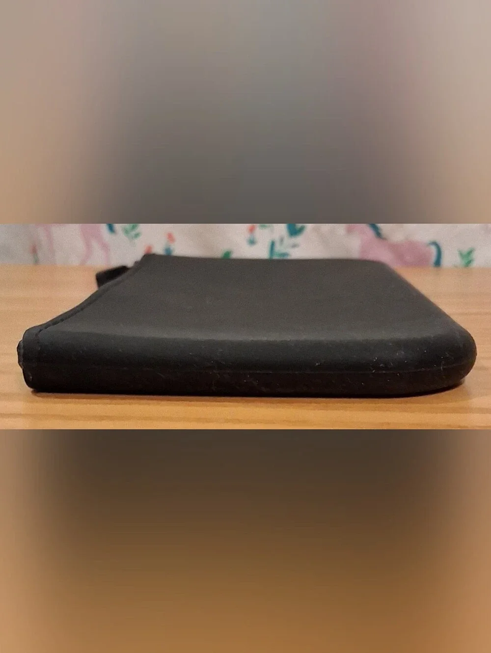 NWOT Hunter Black Rubber Waterproof Casual Everyday Unisex Travel Pouch Bag